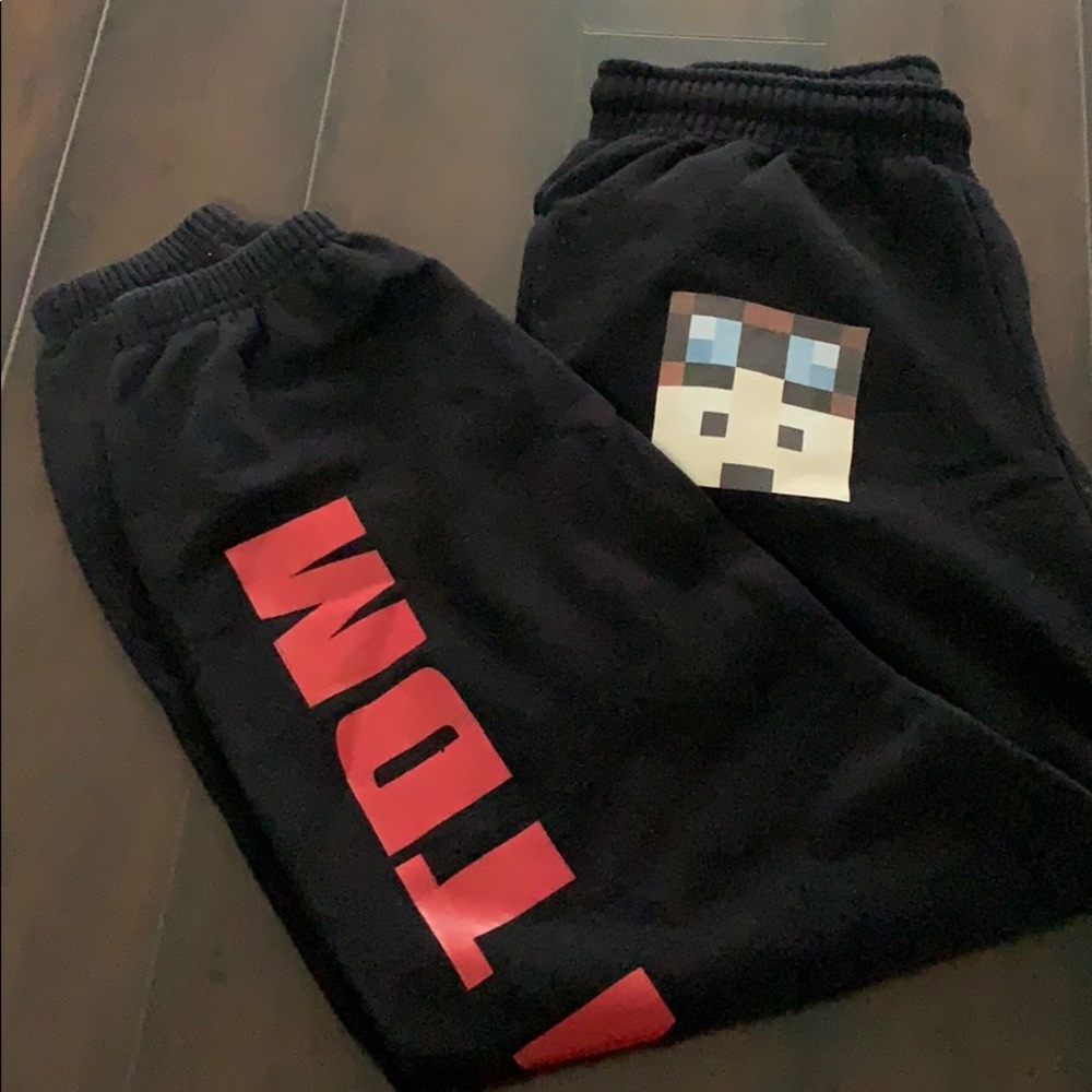 DAN TDM Joggers. Size 12-13
